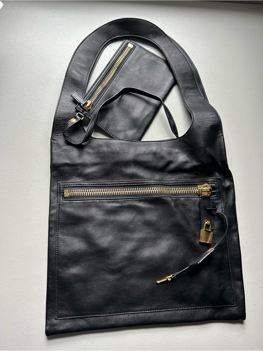Tom Ford Alix Black Leather Hobo Bag Padlock Key Removable Pouch Made Italy